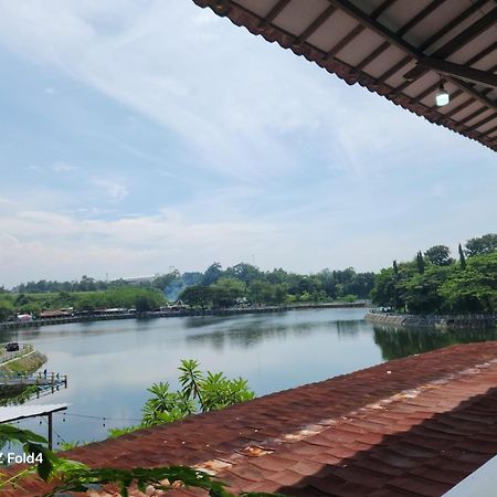 Omah Kenangan At Seven Trumpets Resort Maguwo Exterior foto